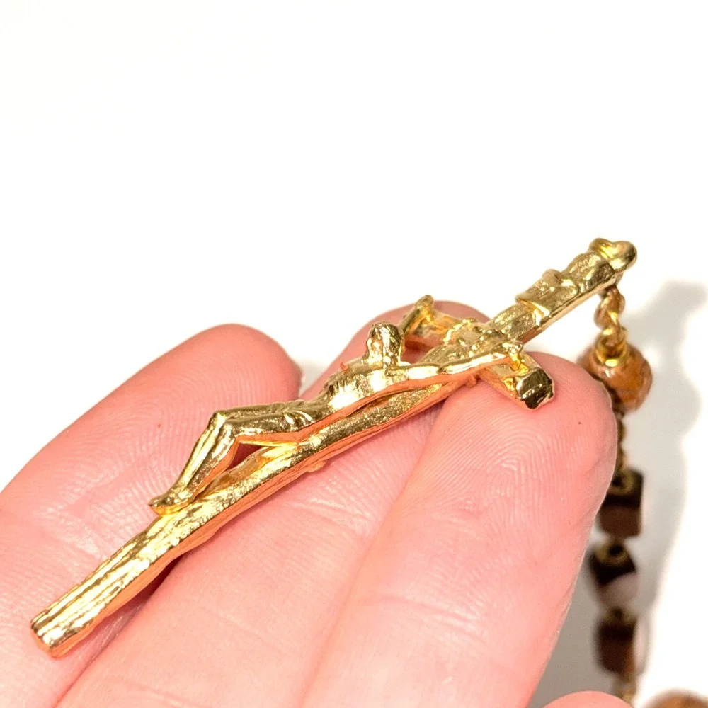 Vintage Wood Bead Rosary Gold Tone Lourdes Medal Crucifix Religious Necklace 24